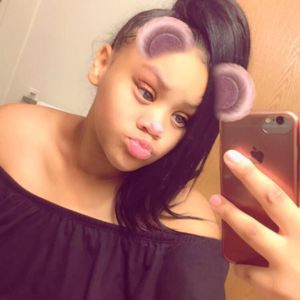 Meet your Posher, Moneekah